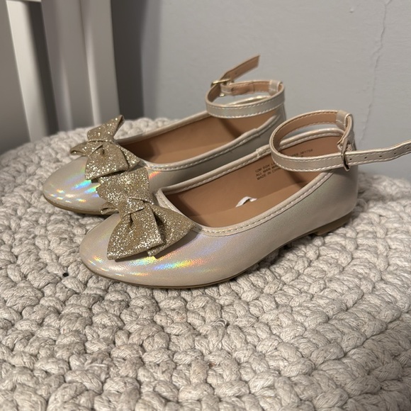 Iridescent ballet flats with bow design - Picture 5 of 6